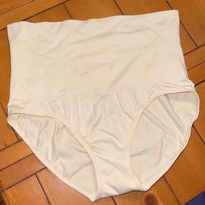 Shaper mint underwear never worn